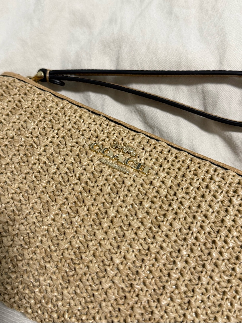 Coach Large Corner Zip Wristlet🤎 - Picture 4 of 10